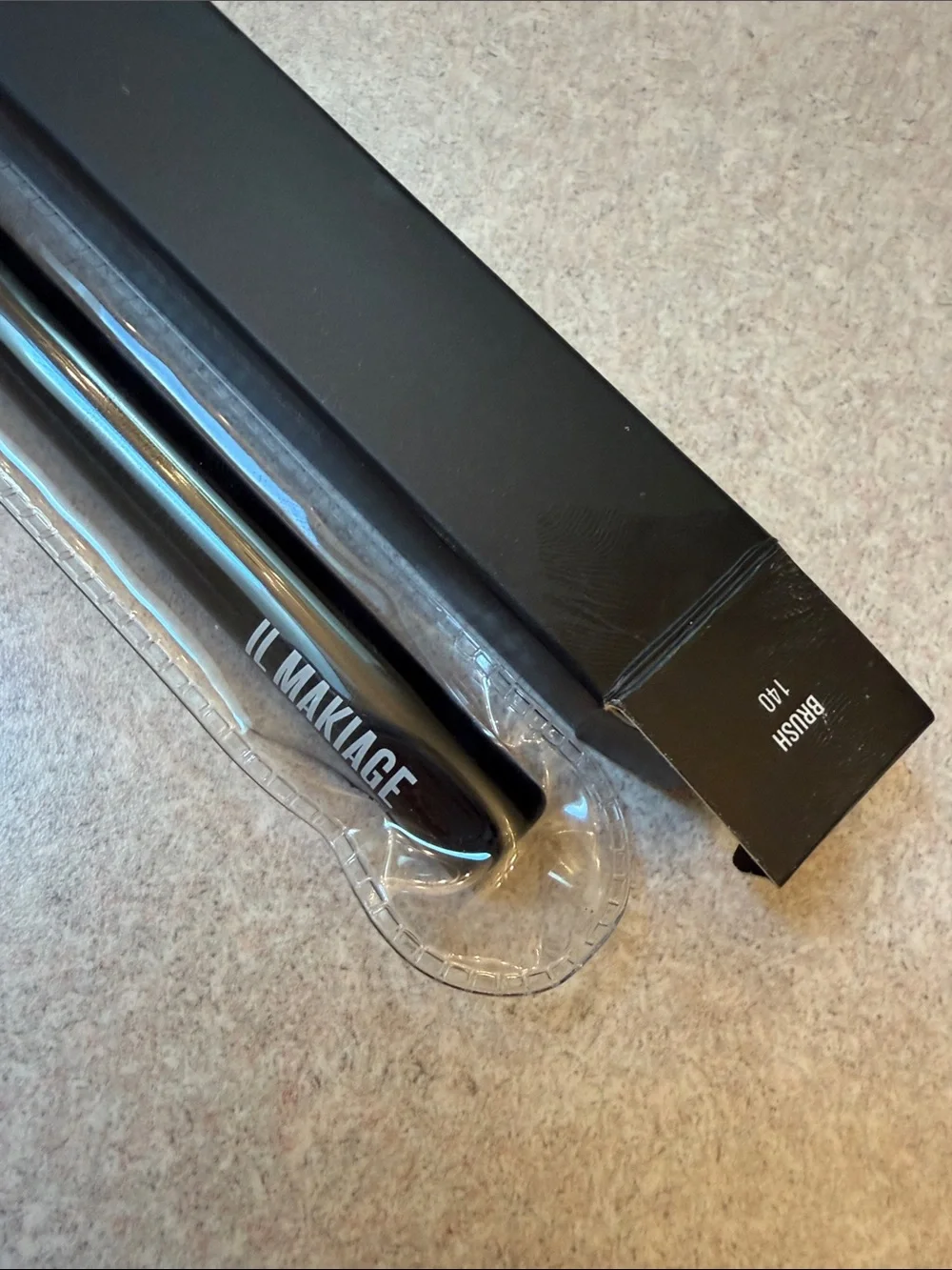 IL MAKIAGE 140 Concealer Blending Brush NIB